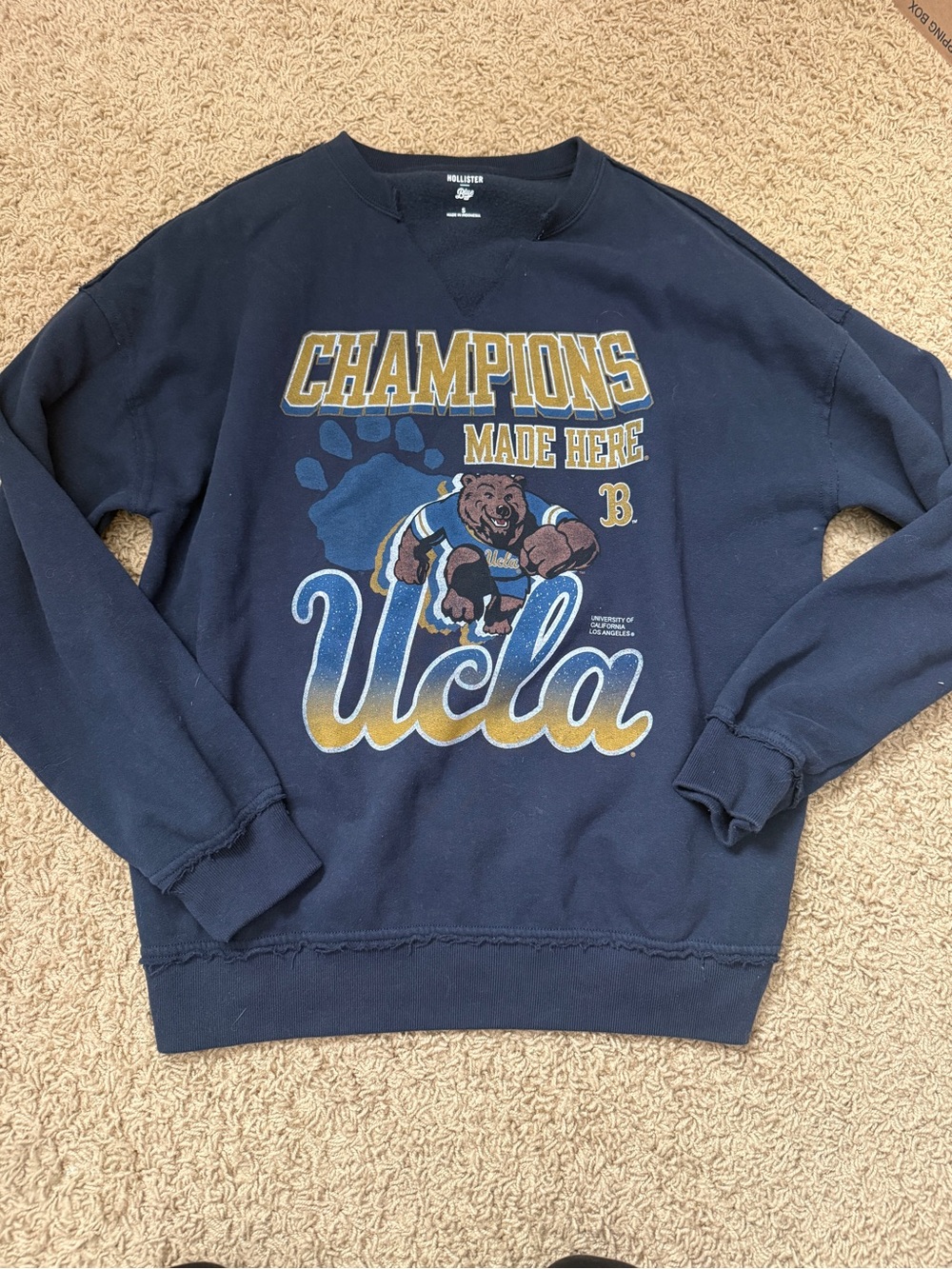 Hollister Navy UCLA 'Champions Made Here' Crewneck Sweatshirt Small